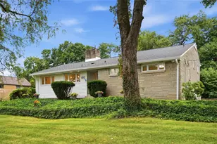 150 Meadowbrook Dr, Bethel Park, PA 15102 - Photo 37