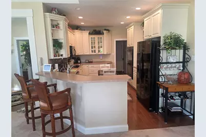 2000 Deacon Dr Unit #2, Latrobe, PA 15650 - Photo 3