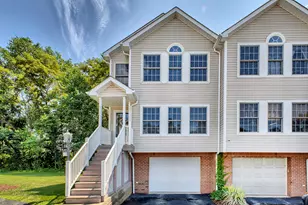 128 Odinwood Ct, Greensburg, PA 15601 - Photo 1