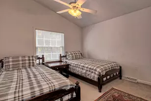 128 Odinwood Ct, Greensburg, PA 15601 - Photo 19