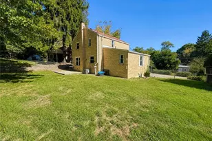 418 Pennwood Dr, Pittsburgh, PA 15235 - Photo 17