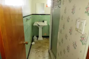 1705 Abraham St, McKeesport, PA 15132 - Photo 9