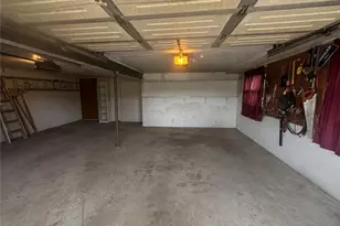 2 Meadow Dr, Greensburg, PA 15601 - Photo 37