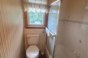 2 Meadow Dr, Greensburg, PA 15601 - Photo 9