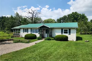 104 Sequoia Dr, Jackson Township, PA 16137 - Photo 1