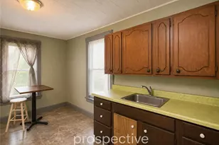 435 6th St, Donora, PA 15033 - Photo 19