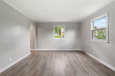 1728 Iowa Ave, West Mifflin, PA 15122 - Photo 5