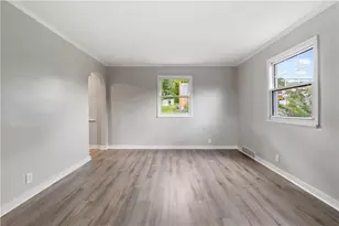 1728 Iowa Ave, West Mifflin, PA 15122 - Photo 5