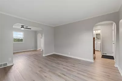 1728 Iowa Ave, West Mifflin, PA 15122 - Photo 7