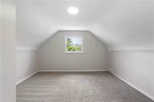 1728 Iowa Ave, West Mifflin, PA 15122 - Photo 17