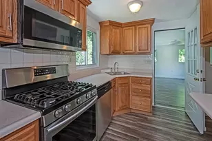 3437 Brinway Dr, West Mifflin, PA 15122 - Photo 7
