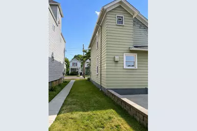 1329 Indiana Ave, Monaca, PA 15061 - Photo 3