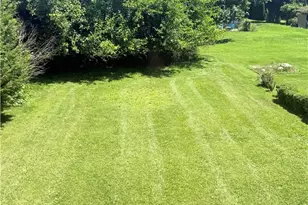 2310 Delaware Ave, New Castle, PA 16105 - Photo 13