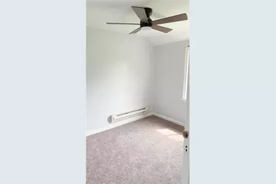 2310 Delaware Ave, New Castle, PA 16105 - Photo 11