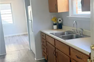 2310 Delaware Ave, New Castle, PA 16105 - Photo 7