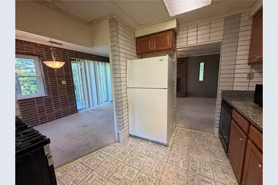 735 Athalia St #2, Baden, PA 15005 - Photo 3