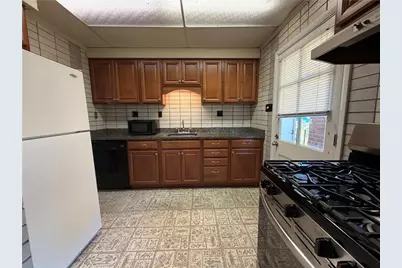 735 Athalia St #2, Baden, PA 15005 - Photo 5