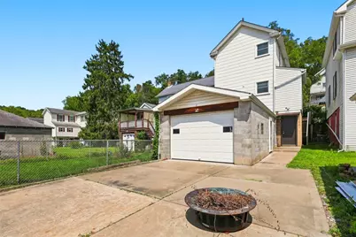 243 W State St, Oakdale, PA 15071 - Photo 27