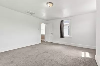 243 W State St, Oakdale, PA 15071 - Photo 21