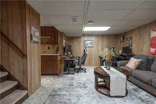 867 Garlow Blvd, Pittsburgh, PA 15239 - Photo 5
