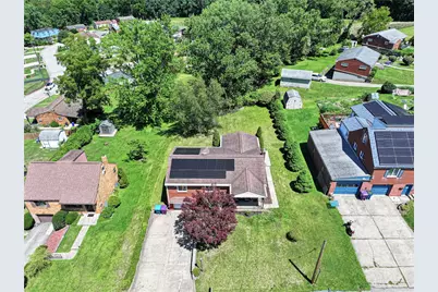 867 Garlow Blvd, Pittsburgh, PA 15239 - Photo 9
