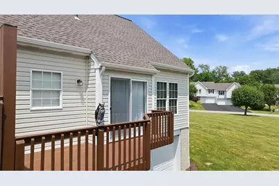 121 Sedeca Dr, South Strabane, PA 15317 - Photo 9