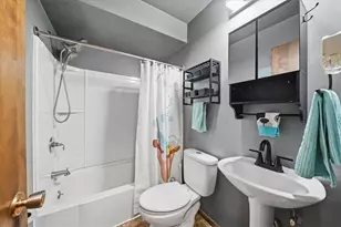 890 4th St, Baden, PA 15005 - Photo 17