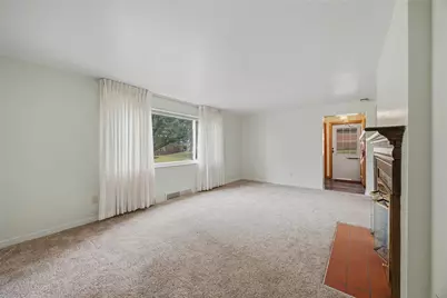 4366 E Brightview Ave, Pittsburgh, PA 15227 - Photo 9