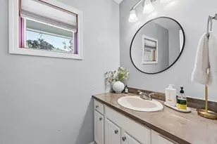 922 Northridge Dr, Seven Fields Boro, PA 16046 - Photo 11