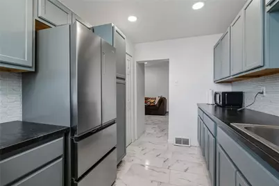 131 S 7th St, Duquesne, PA 15110 - Photo 9