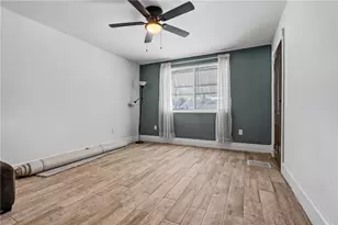131 S 7th St, Duquesne, PA 15110 - Photo 13