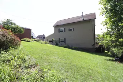 1303 Hancock St, North Braddock, PA 15104 - Photo 9