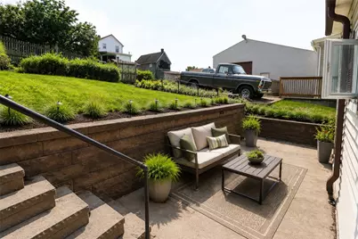 1303 Hancock St, North Braddock, PA 15104 - Photo 5