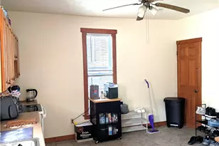 627 Wood St, California, PA 15419 - Photo 7