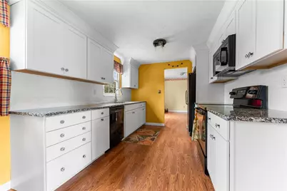 1912 Hertford Dr, South Park, PA 15129 - Photo 13