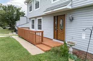 1912 Hertford Dr, South Park, PA 15129 - Photo 5