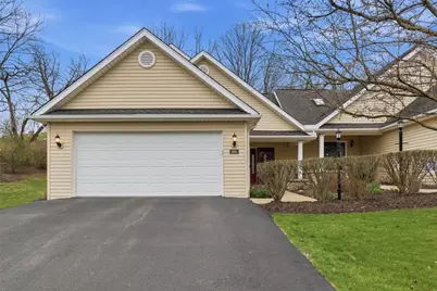 106 Westminster Dr, Ross Twp, PA 15229 - Photo 1
