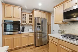 106 Westminster Dr, Ross Twp, PA 15229 - Photo 9