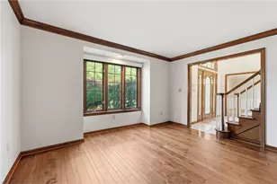 100 Field Club Dr W, Robinson Twp, PA 15136 - Photo 9