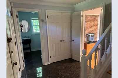 209 Grandview Dr, Pittsburgh, PA 15215 - Photo 5