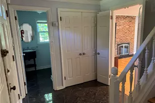 209 Grandview Dr, Pittsburgh, PA 15215 - Photo 5