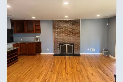 209 Grandview Dr, Pittsburgh, PA 15215 - Photo 25
