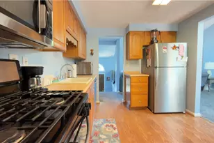 241 Valley Park Dr, Pittsburgh, PA 15216 - Photo 9