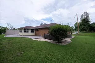 684 Crescent Blvd, Moon/Crescent Twp, PA 15046 - Photo 41