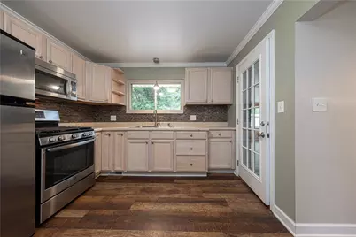 684 Crescent Blvd, Moon/Crescent Twp, PA 15046 - Photo 9