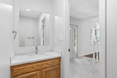 202 Holyoke Rd, Center Township, PA 16001 - Photo 19