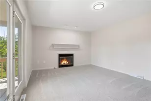 202 Holyoke Rd, Center Township, PA 16001 - Photo 17