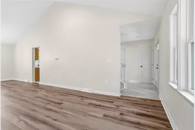 202 Holyoke Rd, Center Township, PA 16001 - Photo 11