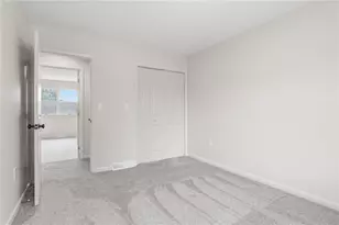 202 Holyoke Rd, Center Township, PA 16001 - Photo 31