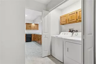 202 Holyoke Rd, Center Township, PA 16001 - Photo 21